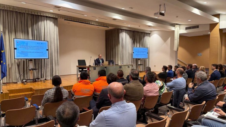 El Gobierno regional promueve la participación de los ayuntamientos en la elaboración del plan para prevenir el riesgo de inundaciones