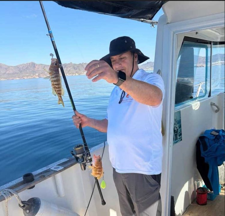 Este domingo, día 19 de abril, se ha celebrado en aguas de nuestra bahía otra prueba del calendario social del Club de Pesca Playas de Percheles.