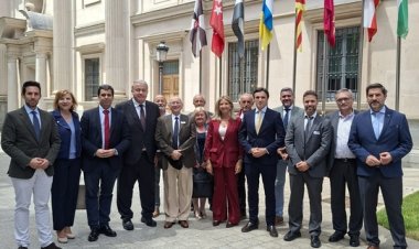 El Gobierno regional exige en el Senado seguridad jurídica en la gestión del litoral ante la incertidumbre que generan los deslindes