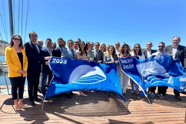 Mazarrón, tercer municipio con más banderas azules en la Región de Murcia
