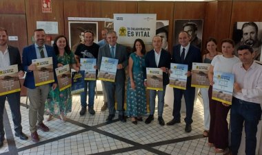 El programa 'Territorio Tortuga' comienza con la emisión del documental 'El nido' para implicar a la ciudadanía en la protección de la tortuga boba, las actuaciones entre otros lugares será tambien en la playa de la Bahía en Mazarrón