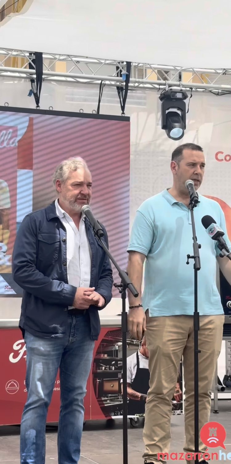Inauguración esta mañana de las Jornadas de Rojo & Red en el Paseo Agustín Herrerín, en Puerto de Mazarrón
