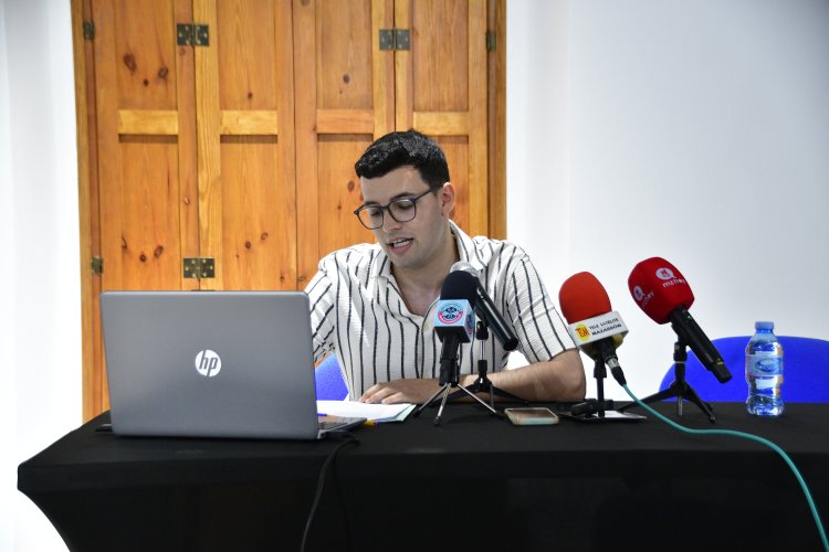 Día de los archivos con Juan Francisco Martínez López en el Casino de Mazarrón