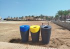 Mazarrón instala nuevas papeleras para mantener sus playas más limpias