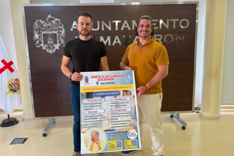 La campaña "Llamada Solidaria" para combatir la soledad no deseada llega a Mazarrón