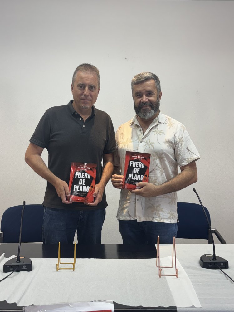 Puerto de Mazarrón acoge la presentación de la novela Fuera de plano de Jesús Boluda del Toro