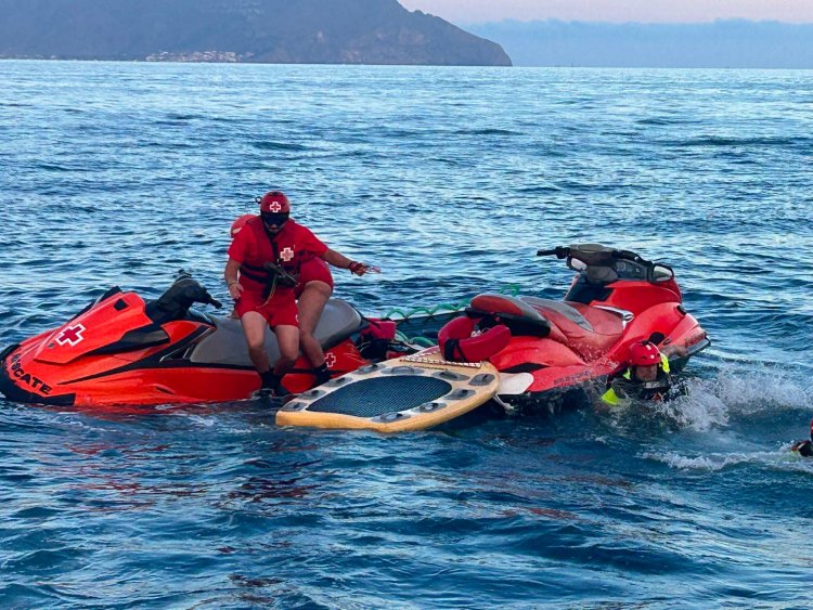 Cruz Roja, Protección Civil y Salvamento Marítimo juntos en un simulacro ante emergencias en el mar
