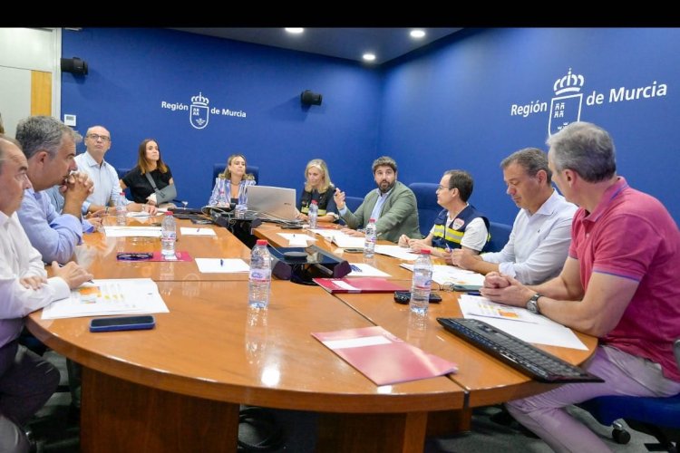 Cierres de centros docentes y centros sociales mañana, jueves 17 a causa de lluvias y tormentas