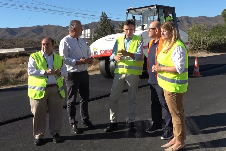 La RM-332 entre Mazarrón y Lorca se renueva para mejorar la seguridad de una carretera que soporta millones de desplazamientos