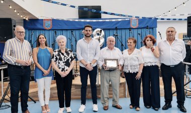 Ginés Blaya García recibe el reconocimiento de Mayor del Año en Mazarrón