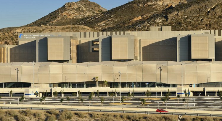 El Santa Lucía recuperará parte de su capacidad hospitalaria tras casi un año del incendio
